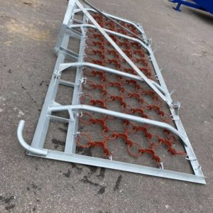 Galvanized folding Steel Jarmet Chain Harrows .
4 metre laid out harrows, Manual folding allows for ease of transportation, Toothed side and smoothed side chains, Please contact mark on 07710637078 or Sam on 07522716854 for further information 