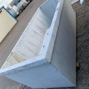 Large 400 gallon water Trough, Steel reinforced concrete, 
Complete with 3 1/2 inch drain plug/bung & 2 piece assembly lid 
For Further details contact Sam on 07522716854 or Mark on 07710637078