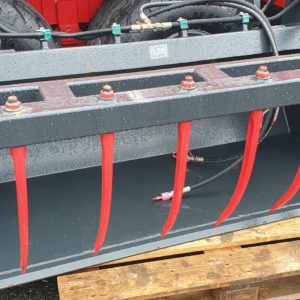 New Jarmet 6ft Bucket Grab Complete with euro attachments Double acting rams, 6mm steel construction, For More details & prices please call Sam on 07522 716854, Mark on 07710 637078 or Sales on 01463248268