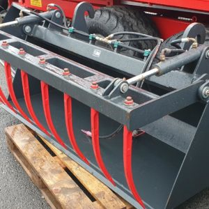 New Jarmet 6ft Bucket Grab Complete with euro attachments Double acting rams, 6mm steel construction, For More details & prices please call Allan Grant 07743 199174, Mark on 07710 637078 or Sales on 01463248268.