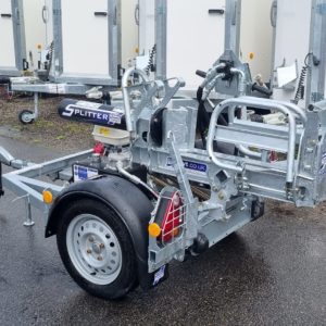 Ifor Williams Log Splitter. Fully galvanized chassis including splitting column & head, 25 tonne splitting force, 250mm splitting head with 600mm max log length, can split logs in horizontal or vertical position, coupled to a Honda CX200 engine.  Accessories available inc cover, For more information call Mark on 07710 637078 or
 Sam 07522 716854 or office on 01463 248268