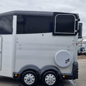 Ifor Williams HBX511 Black Horsebox, Build Date July 22, 2700kg , built for 2 x 17.2hh horses, very good condition, Fully serviced by our workshop, delivery possible, accessories available including internal padding etc, For more details please contact D.R. Alexander & Son Main Ifor Williams Distributor for North of Scotland, Mark on 07710 637078, Sam on 07522 716854 or Sales on 01463 248268 or message through facebook