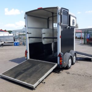  Ifor Williams HB506 Horsebox, in Black Build Date 2015,  built for 2 x 16.2hh horses, Complete with Sliding windows, Haynet Rings ,Alloy Wheels, Door Mounted Tack pack, High level brake light & mesh front storage pocket, Fully service by our workshop and ready to go , for more information call Mark on 07710 637078 or Sales on 01463 248268.