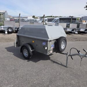Fibre Glass Canopy Lid, ideal for camping.  
Very Clean