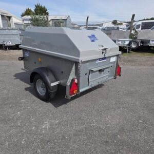 Fibre Glass Canopy Lid, ideal for camping.  
Very Clean
