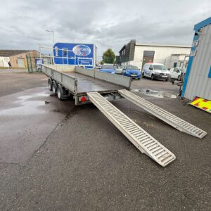 Used Ifor Williams LM166 Triaxle Flatbed Trailer with 8ft Alloy Ramps.  Fully serviced in our workshop with Genuine Ifor Williams parts.